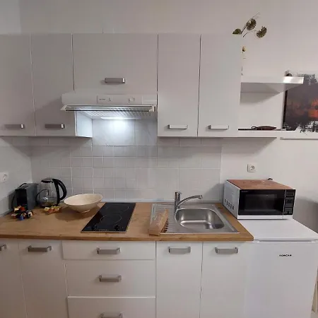 Apartment Stefan 2 *